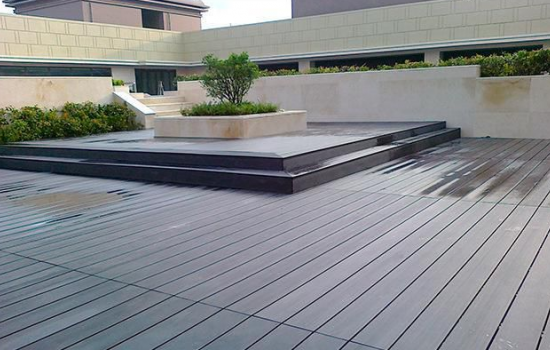 影響PE塑木復合材料性能的因素