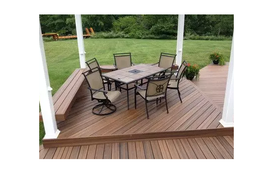 PE塑木共擠材料廣泛應用于戶外建筑領域