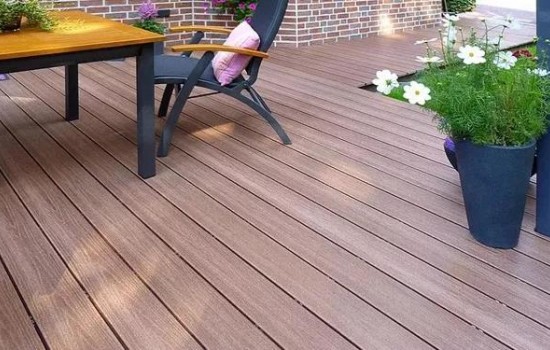 新型環保靜音塑木地板成為室內地板新潮流