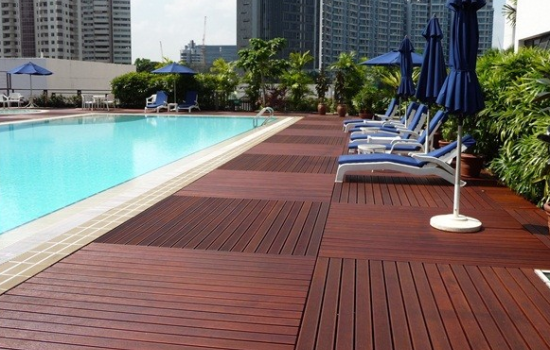 發光型塑木復合材料