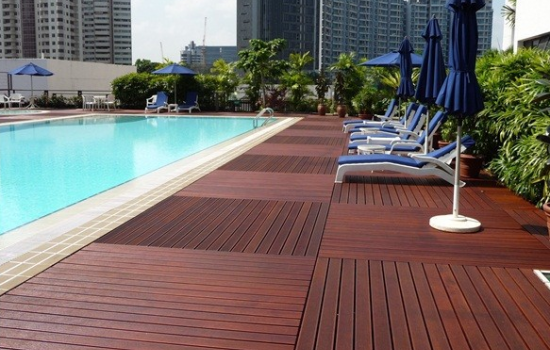 發光型塑木復合材料